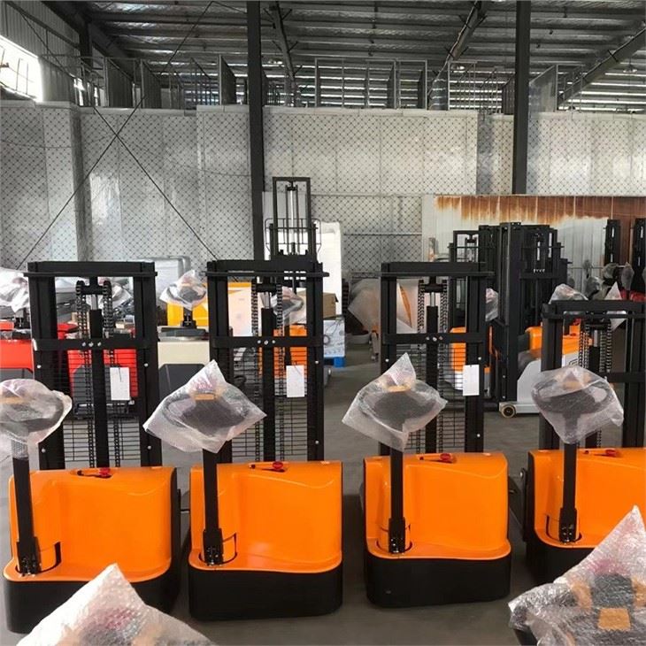 Battery Pallet Stacker