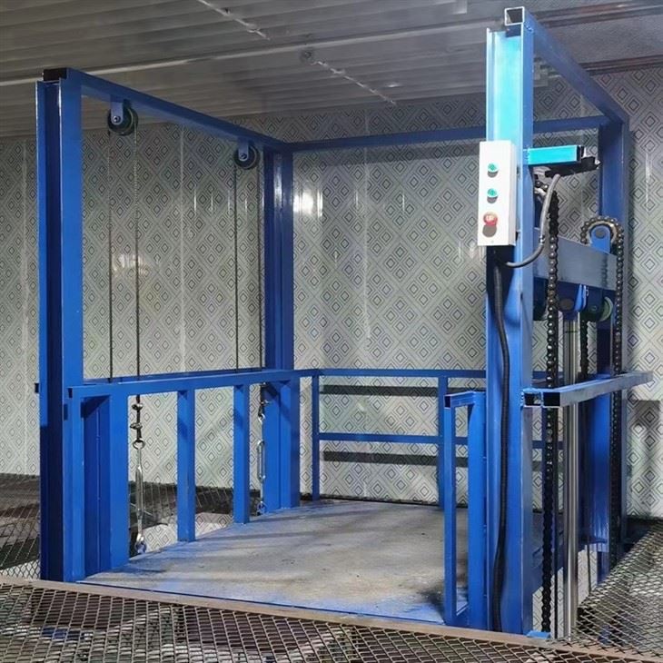 Commercial Cargo Elevator